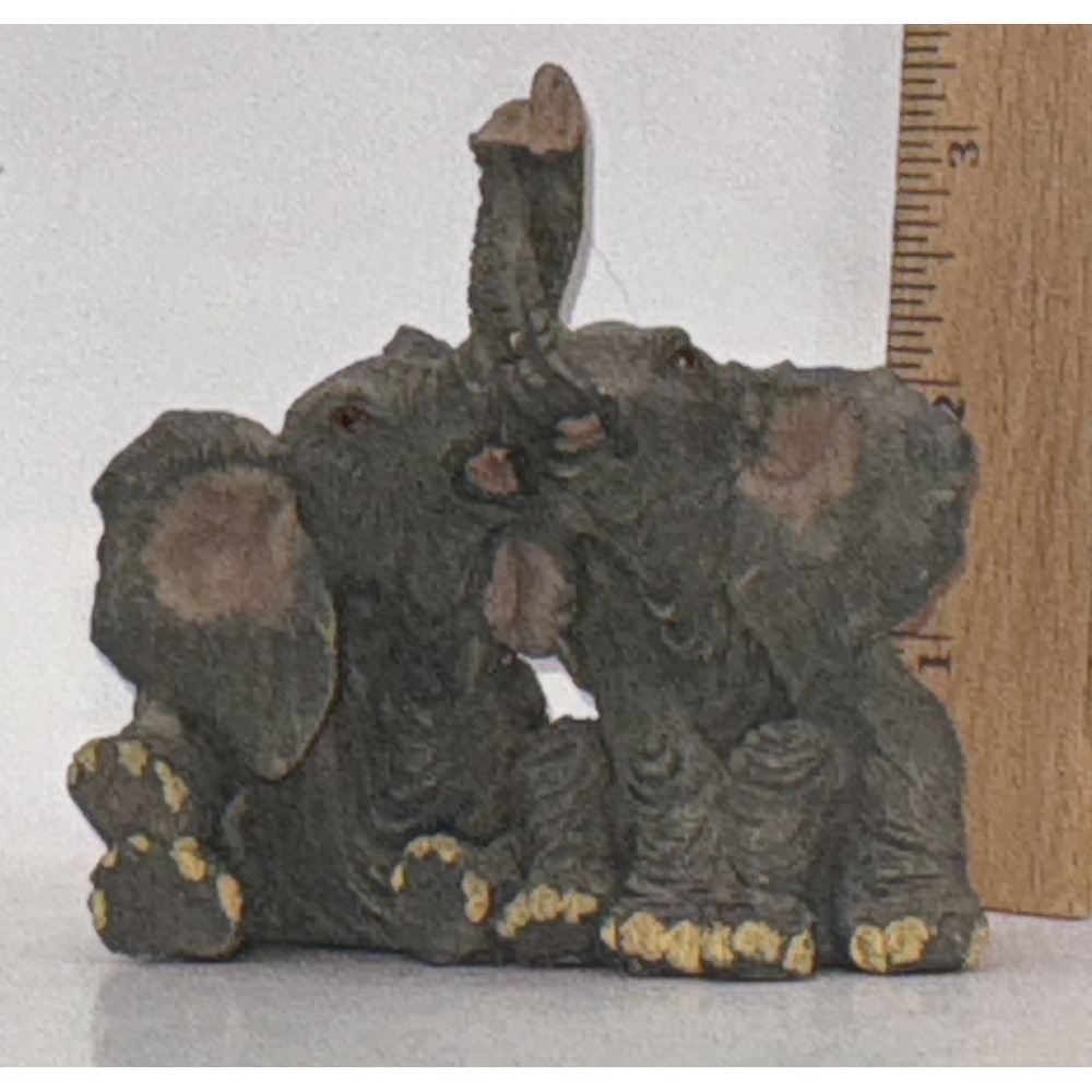 Luckyphants 2003 Betty Elephant Figurine Law Books 3.5"